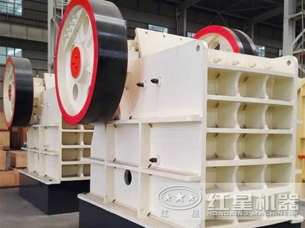 69石頭顎破機，產(chǎn)量為50-160t/h