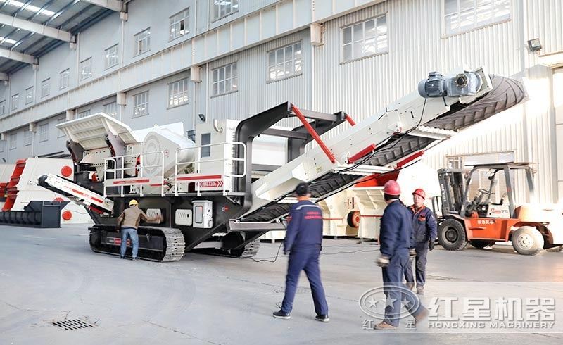 履帶破碎機(jī)_液壓自行驅(qū)動(dòng)廠家，客戶來廠咨詢