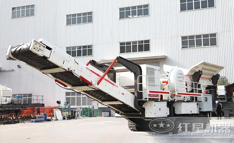 履帶破碎機(jī)_液壓自行驅(qū)動(dòng)，全剛性船型結(jié)構(gòu)組合