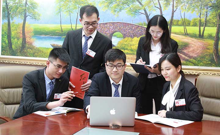 認真商榷設計方案，為用戶提供更科學的投資方針