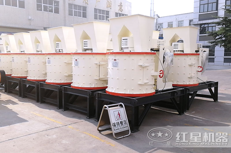 立式破碎機(jī)型號(hào)齊全，有現(xiàn)貨