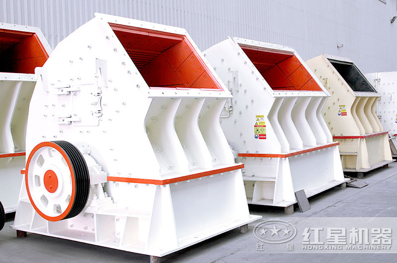 PCZ重錘碎石機圖片，時產(chǎn)100-3000噸